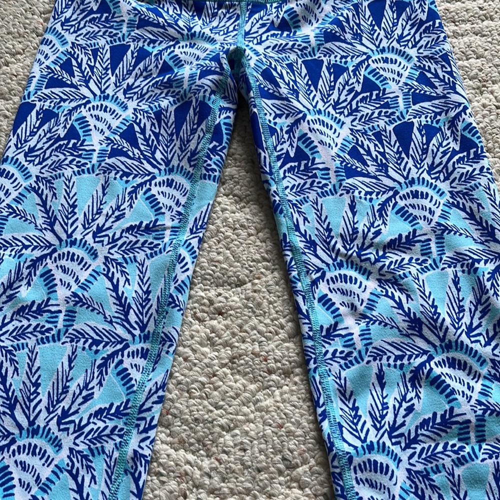 EUC Lilly Pulitzer Luxletic Leggings - Picture 5 of 9